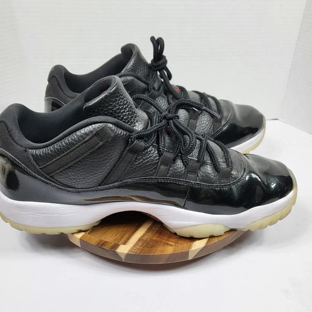 Jordan Air Jordan 11 Retro Low Men Size 14 Black Excellent 72-10 AV2187-001